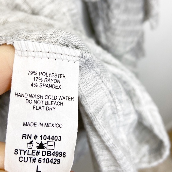 Blu Pepper Gray Ribbed Bell Sleeve Top Juniors Sz L - Picture 5 of 5